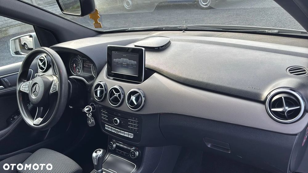 Mercedes-Benz Klasa B 200 BlueEFFICIENCY EDITION 1 - 19