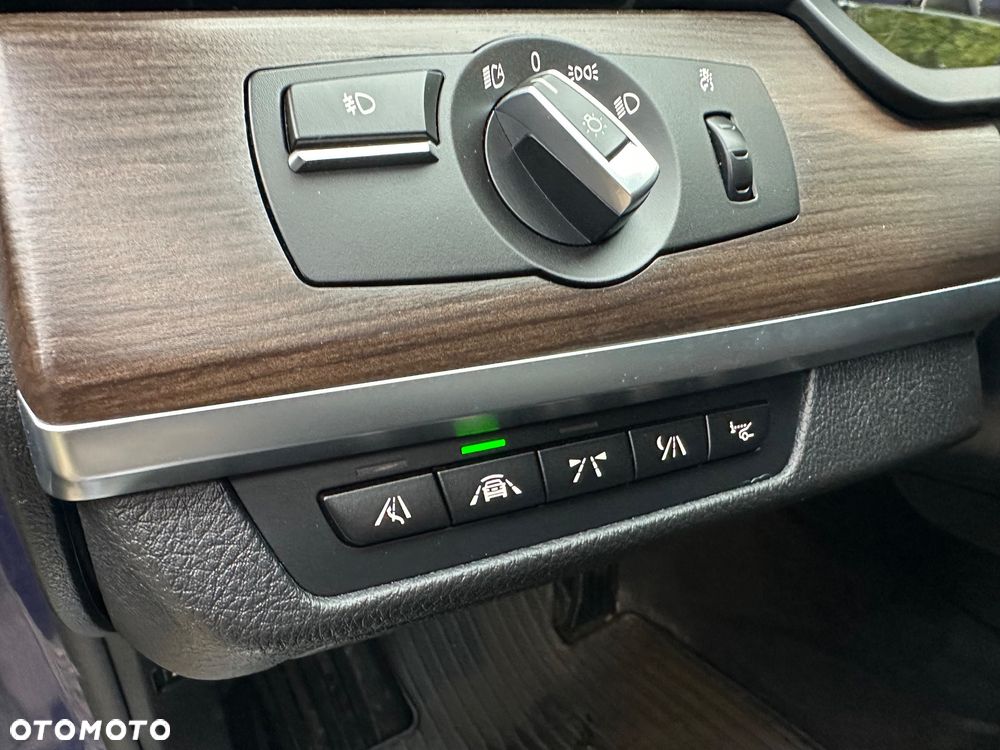 BMW-ALPINA B7 Biturbo - 23