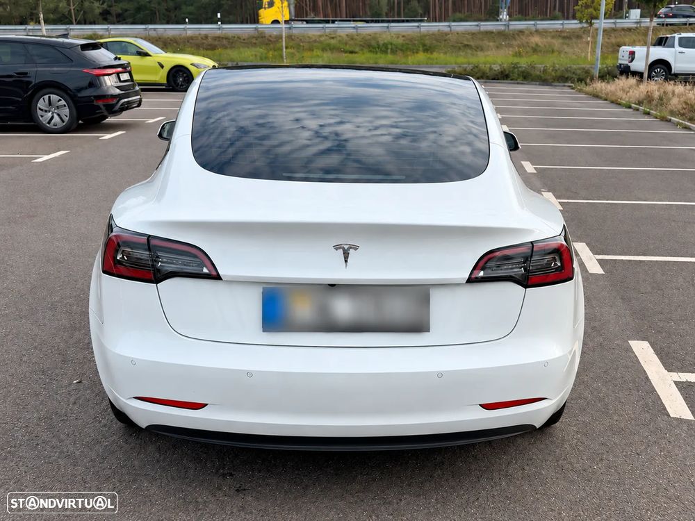 Tesla Model 3 2020 photo 4