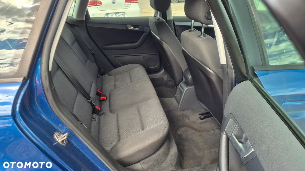 Audi A3 Sportback 1.6 TDI DPF Attraction - 16