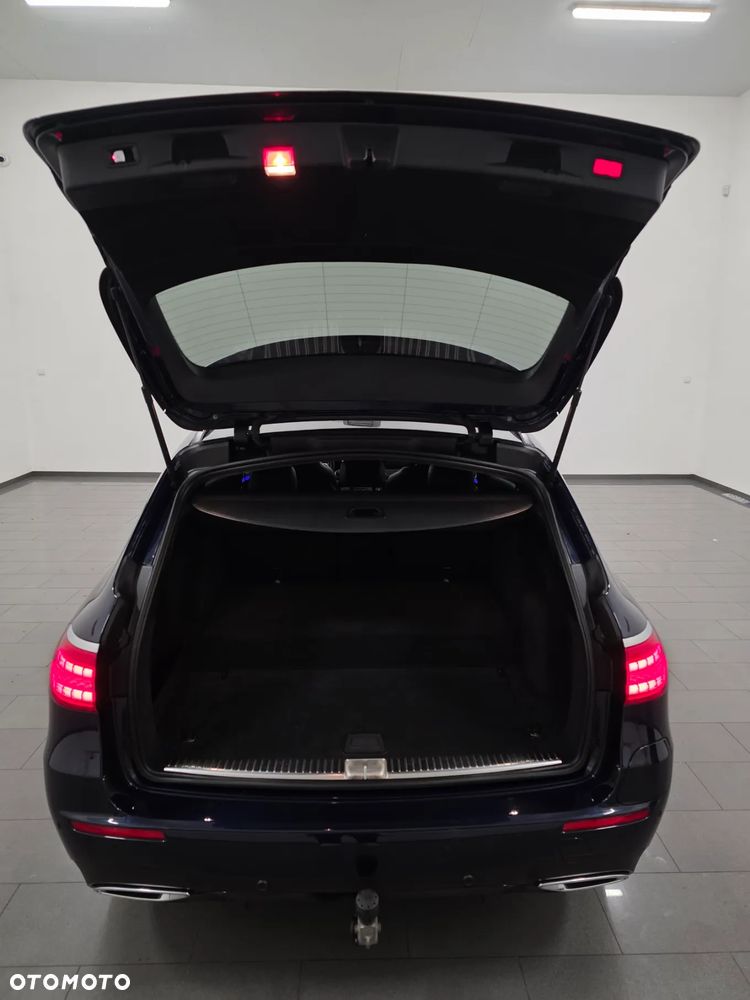 Mercedes-Benz Klasa E 300 de 9G-TRONIC AMG Line - 38