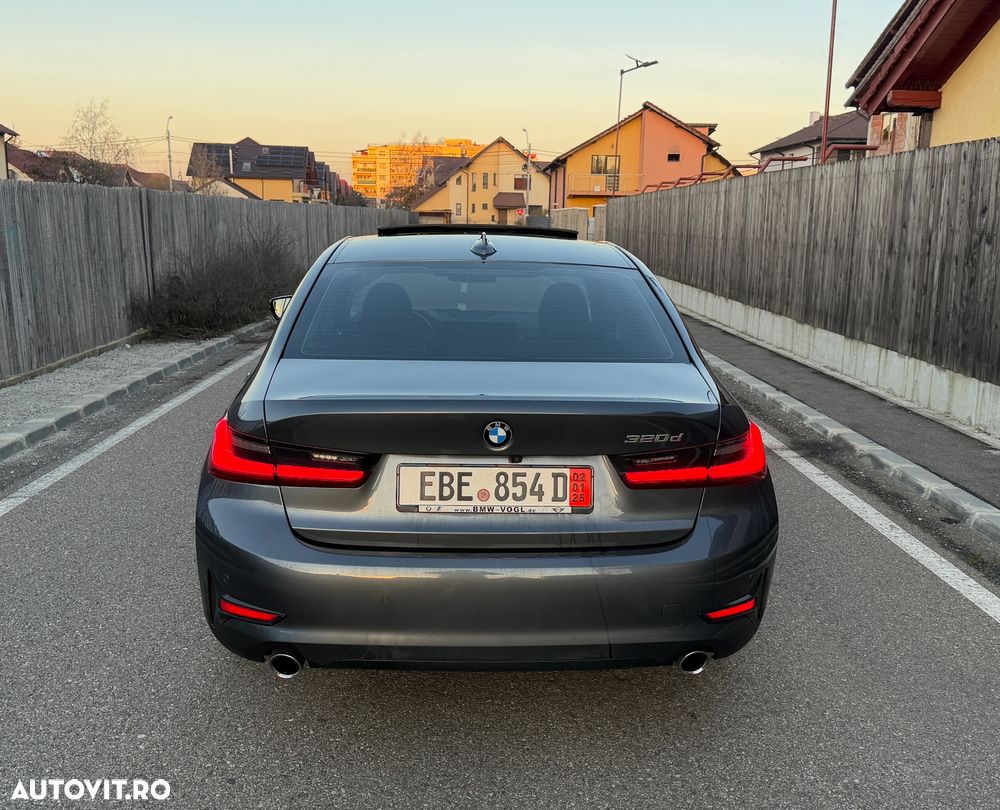BMW Seria 3 320d AT MHEV - 12