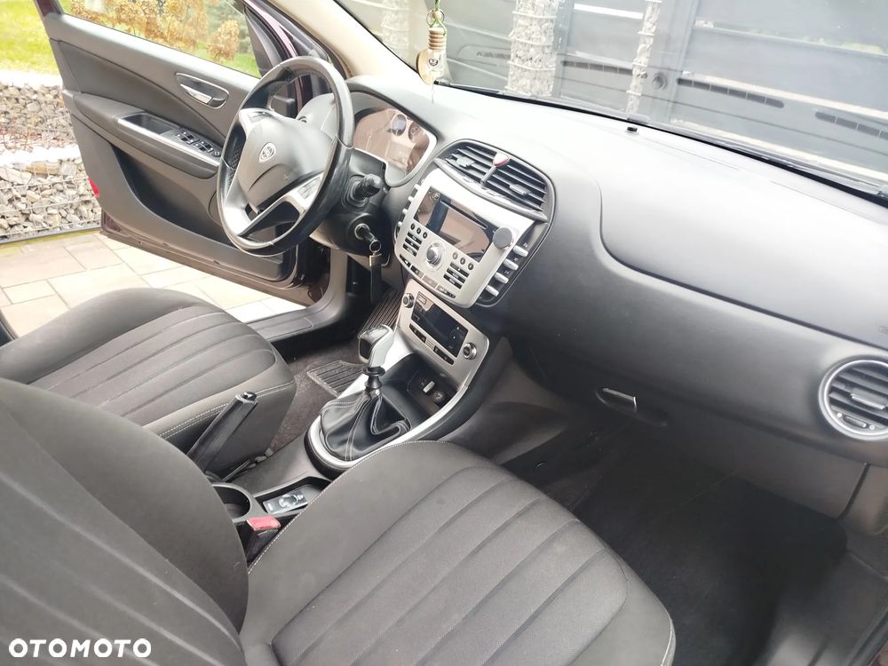 Lancia Delta 1.4 T-Jet Silver - 10