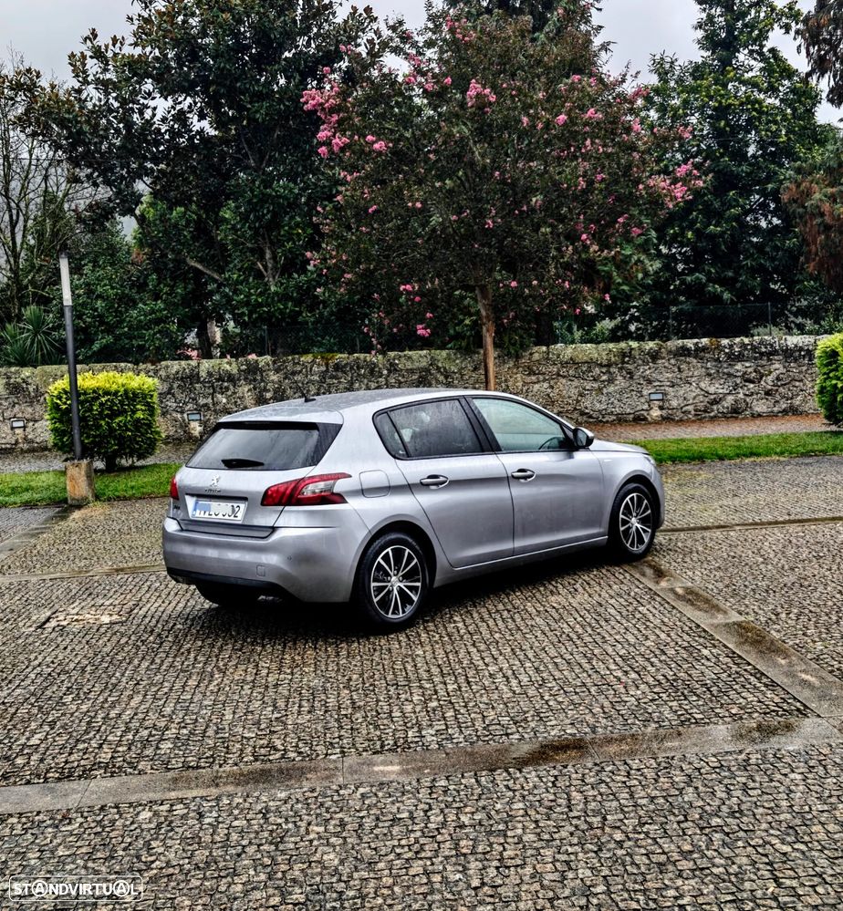 Peugeot 308 1.2 PureTech Allure Pack - 22