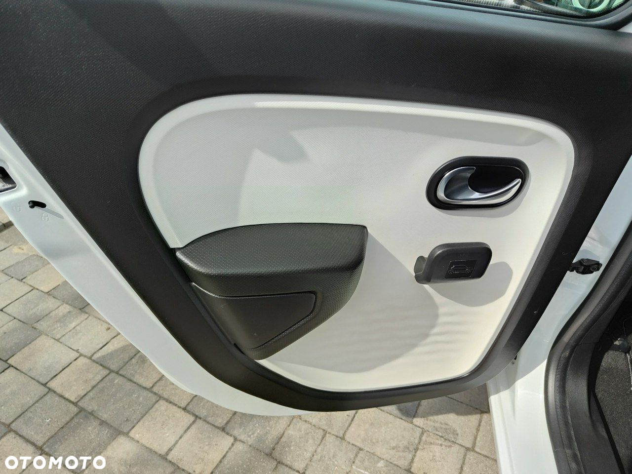 Renault Twingo SCe 70 Life EU6 - 27
