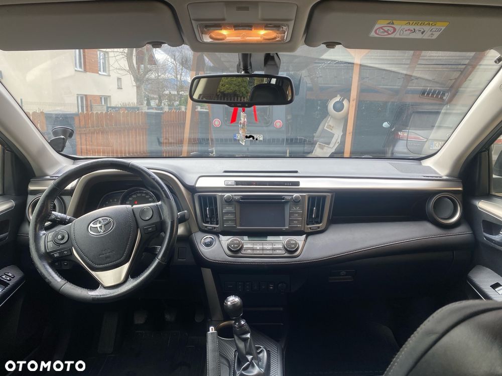 Toyota RAV4 2.2 D-4D Prestige - 23