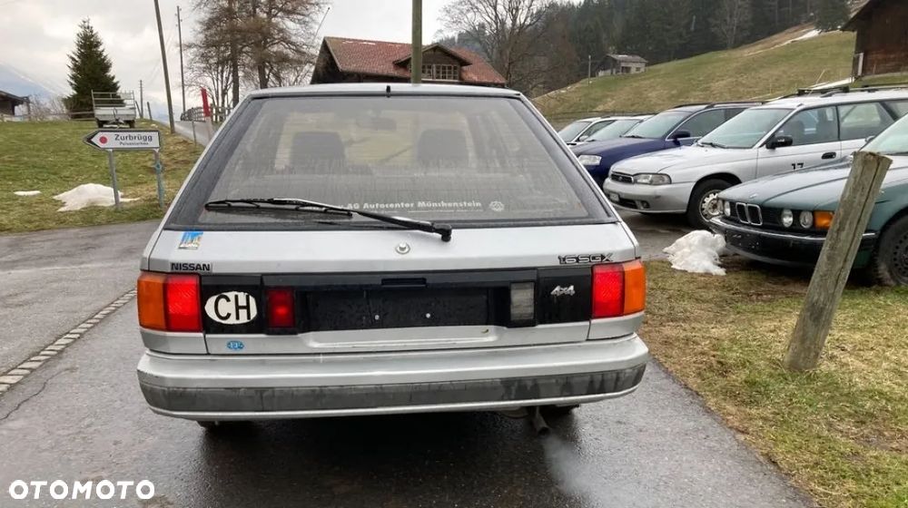 Nissan Sunny - 5