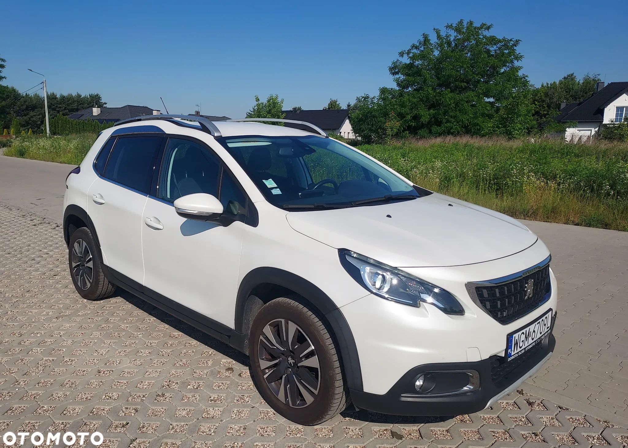 Peugeot 2008 1.5 BlueHDi Allure S&S - 1