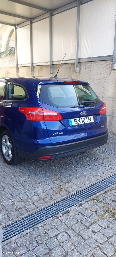 Ford Focus 1.0 EcoBoost S&S COOL&CONNECT - 3