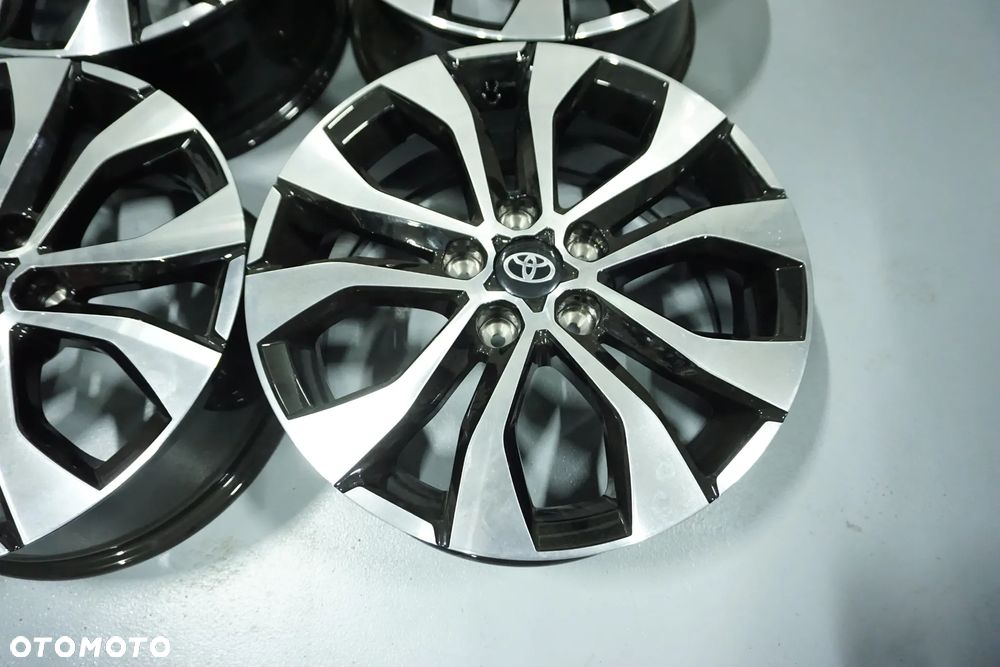 FELGI ALUMINIOWE 17 TOYOTA  CH-R AURIS AVENSIS RAV 4 COROLLA CAMRY YARIS IV CROSS 5X114,3 - 8