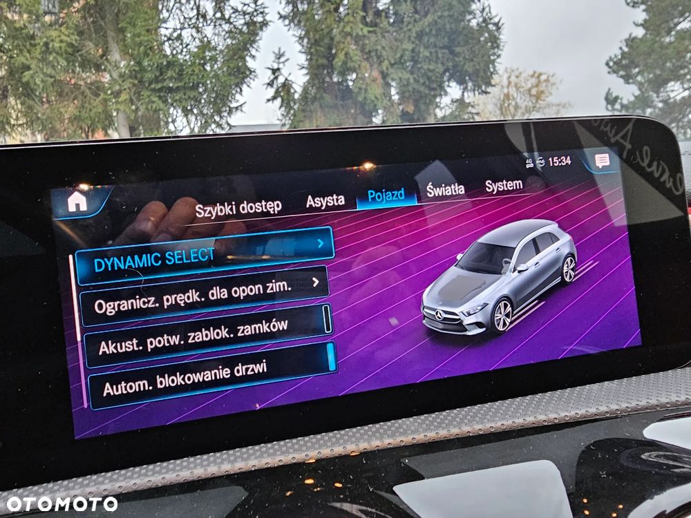 Mercedes-Benz Klasa A 180 AMG Line 7G-DCT - 24