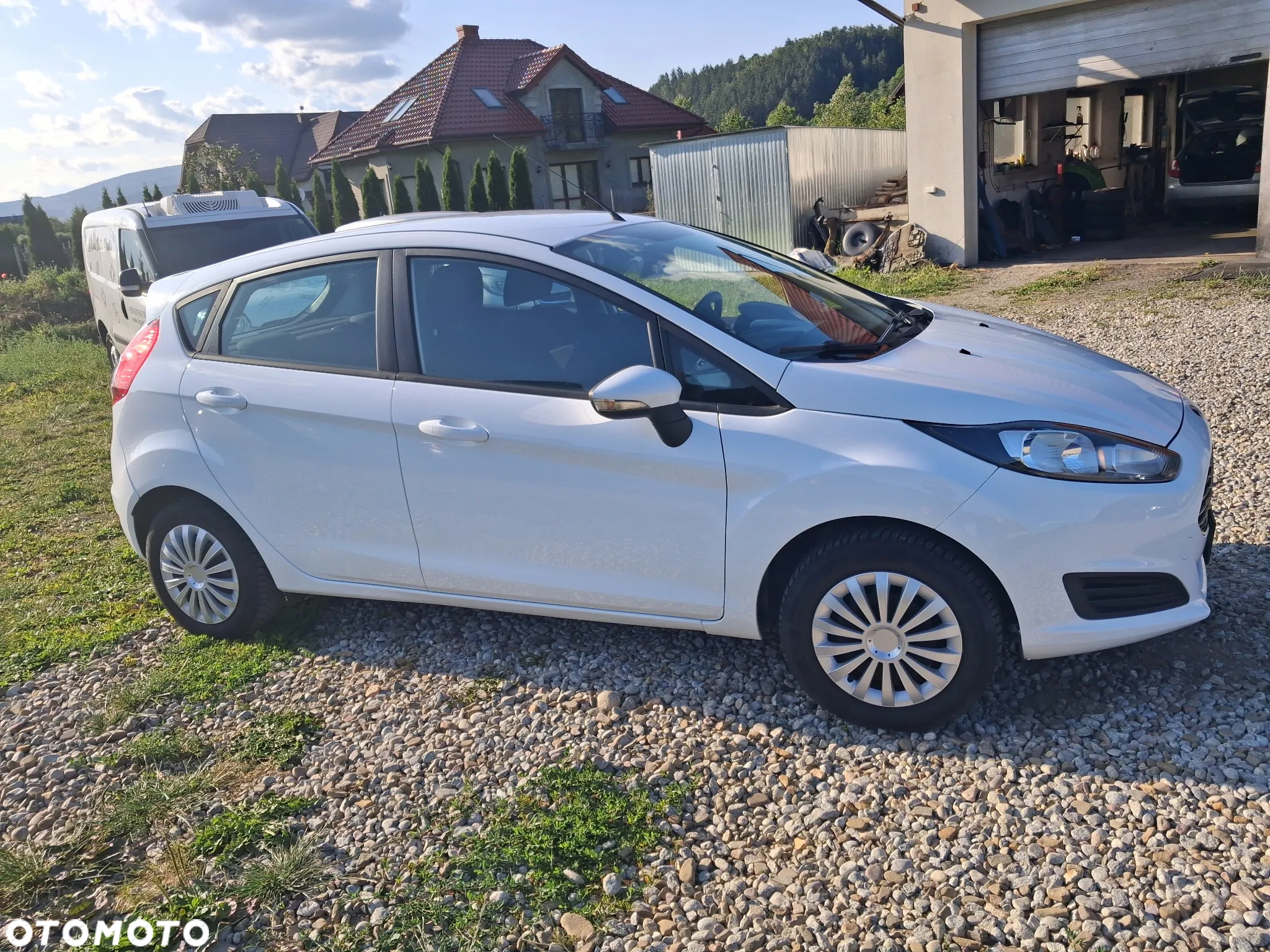 Ford Fiesta 1.5 TDCi Ambiente - 4