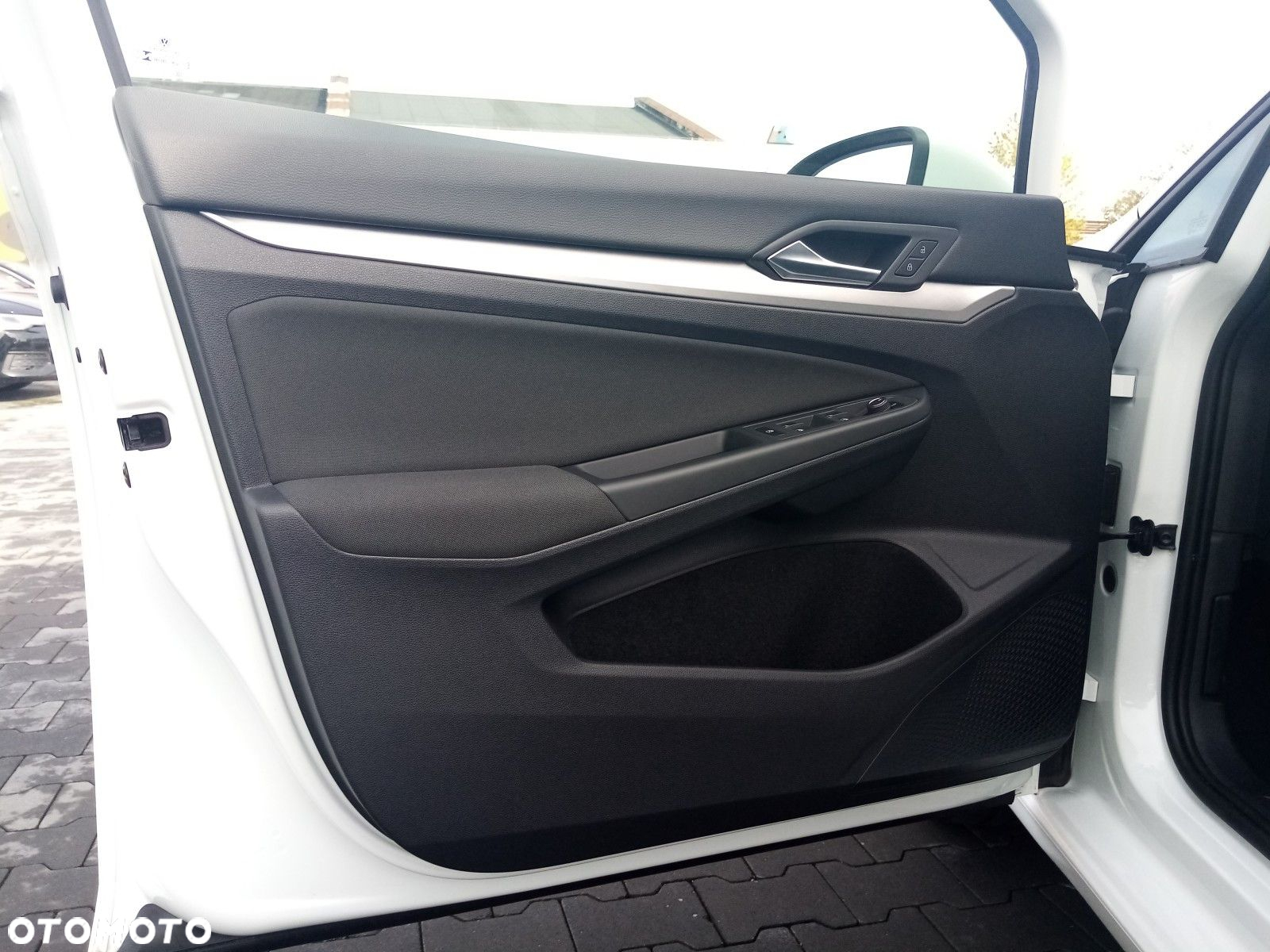 Volkswagen Golf VIII 1.5 TSI EVO Life - 13