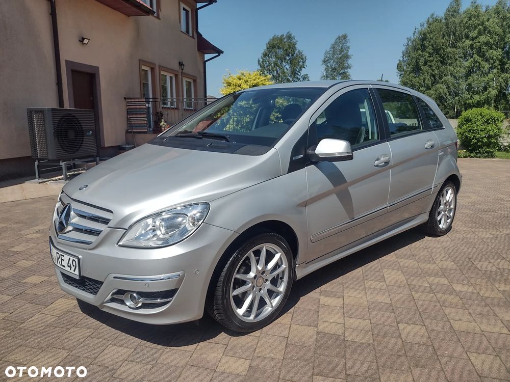 Mercedes-Benz Klasa B 160 BlueEFFICIENCY - 1