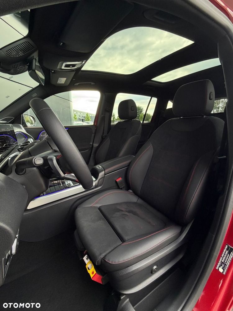 Mercedes-Benz GLB - 35