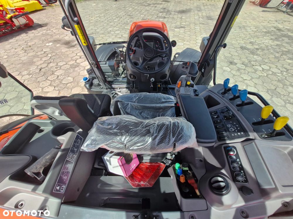 Kubota M6142 - 6