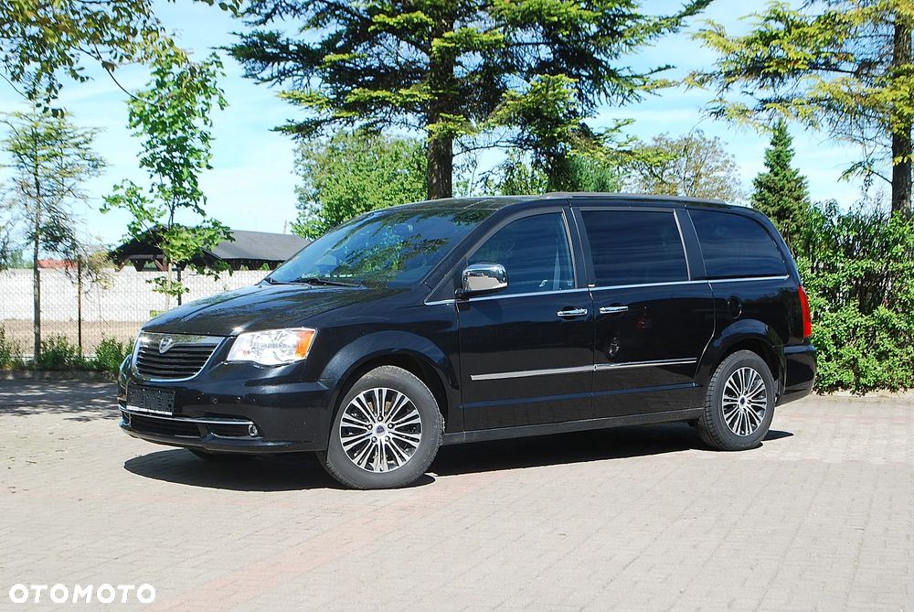 Lancia Voyager 2.8CRD S - 1