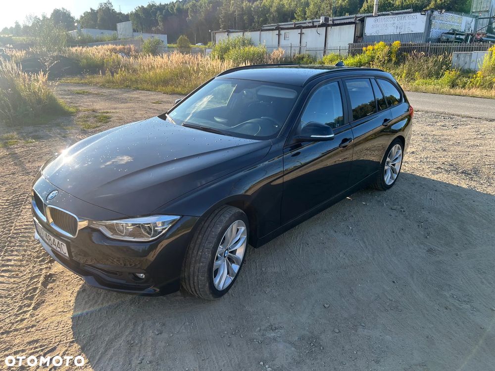 BMW Seria 3 320d Touring - 2
