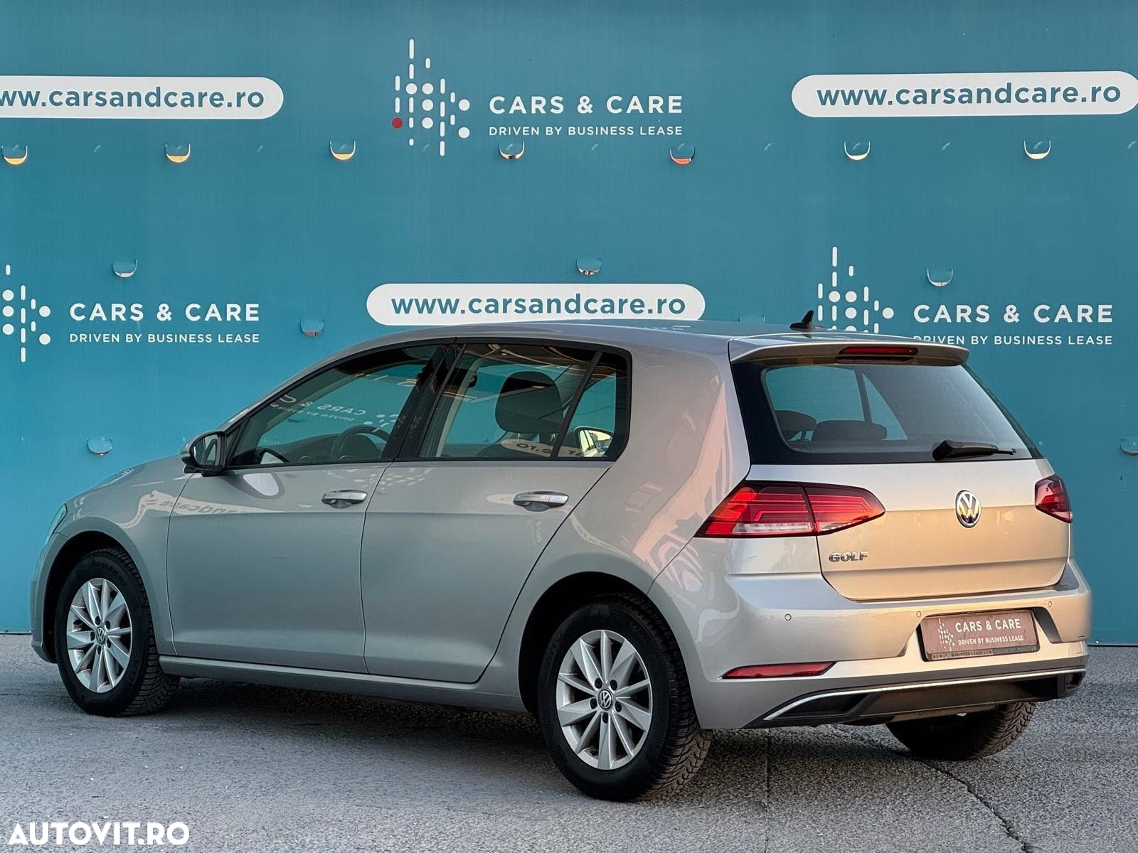 Volkswagen Golf - 4