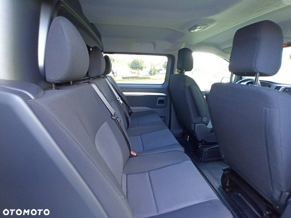 Opel Vivaro - 8
