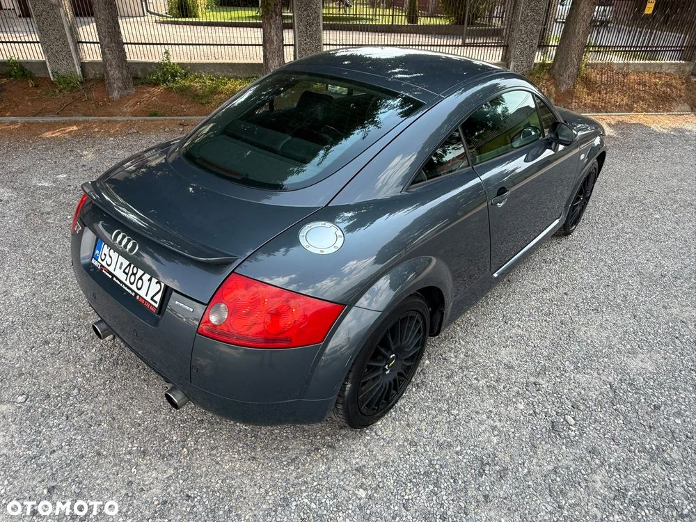 Audi TT Coupé 1.8T Quattro - 32