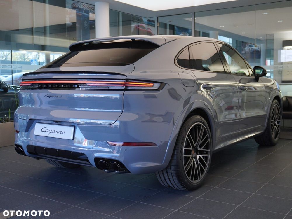 Porsche Cayenne S E-Hybrid PHEV Black Edition - 16
