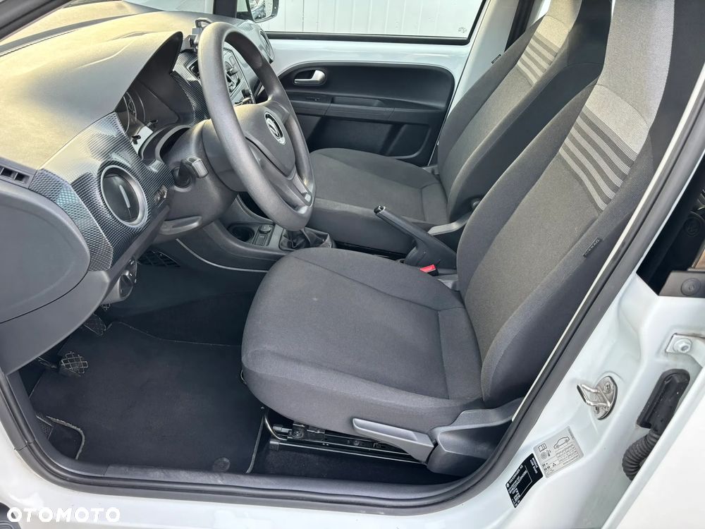 Volkswagen up! white style - 18
