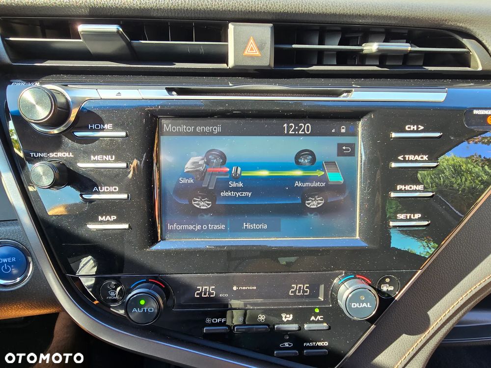 Toyota Camry 2.5 Hybrid Comfort CVT - 16
