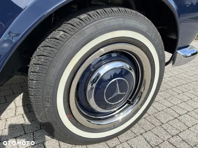 Mercedes-Benz SL - 17