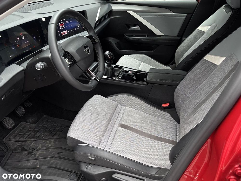 Opel Astra 1.2 T Elegance S&S - 11