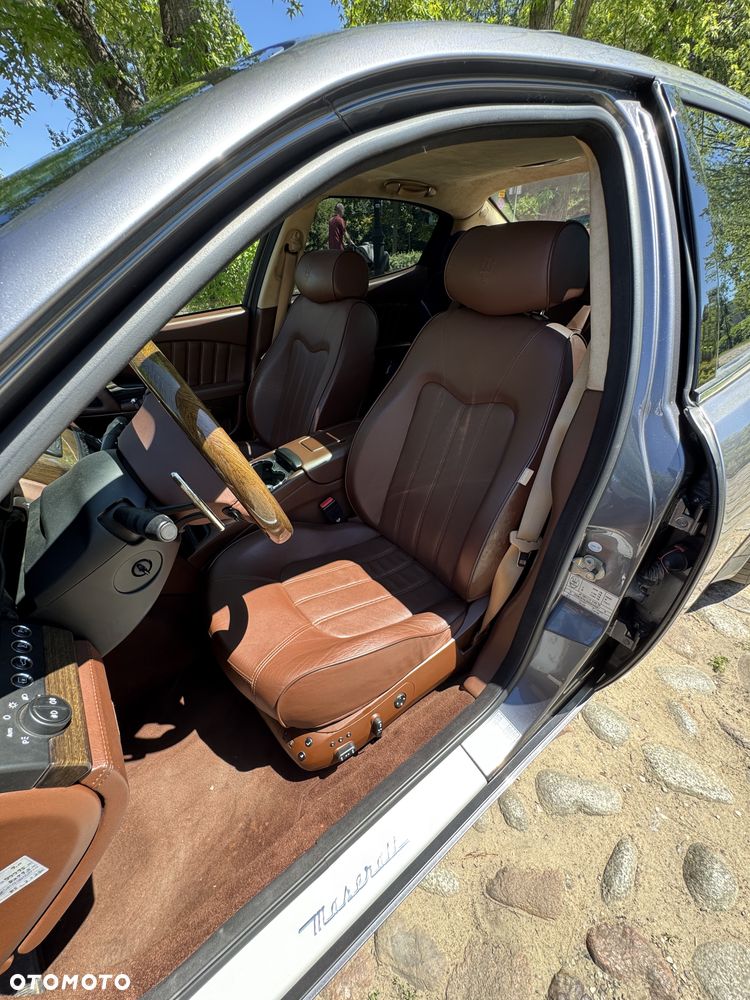 Maserati Quattroporte S - 8