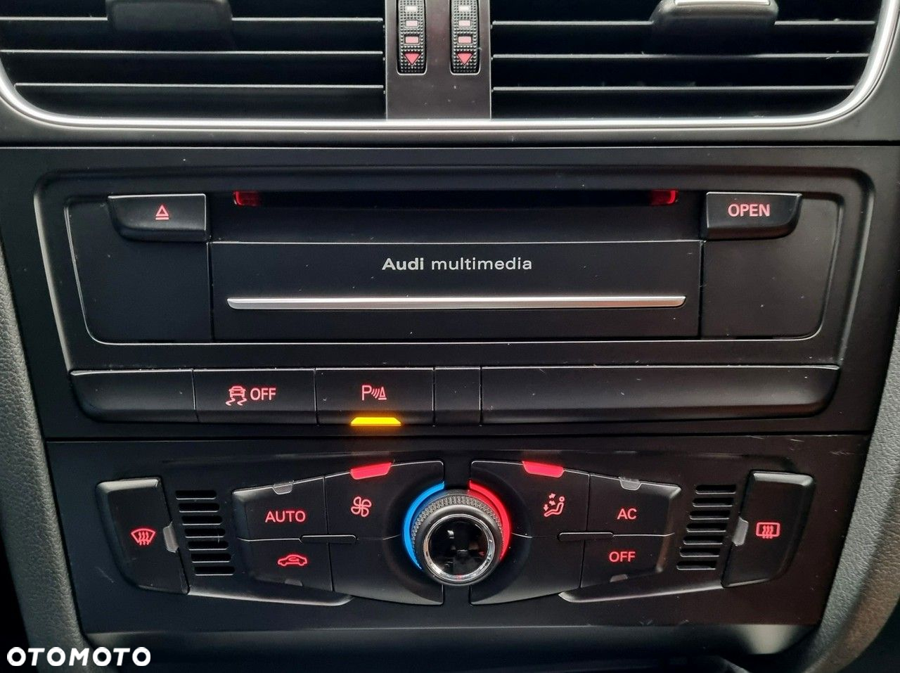 Audi A4 Allroad - 32