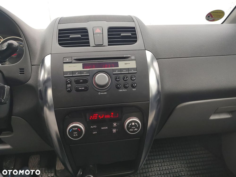 Suzuki SX4 1.6 VVT 4x4 Comfort - 2