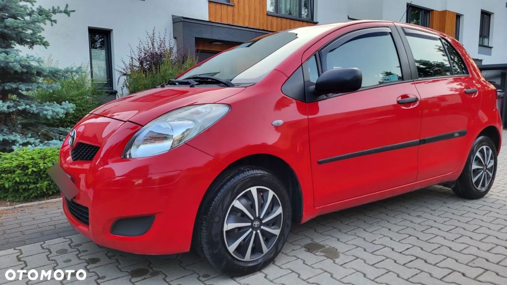 Toyota Yaris 1.0 Entry - 1