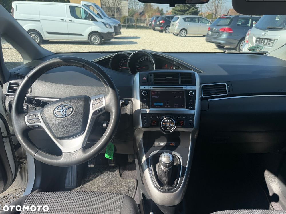 Toyota Verso 1.8 5-Sitzer Executive - 10