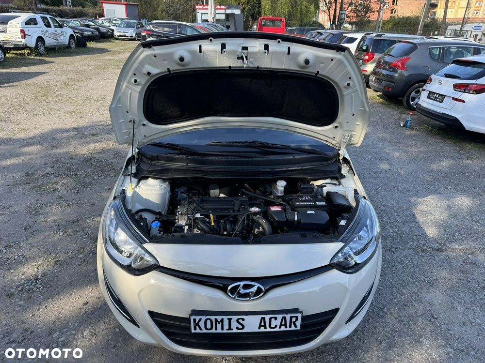 Hyundai i20 - 10