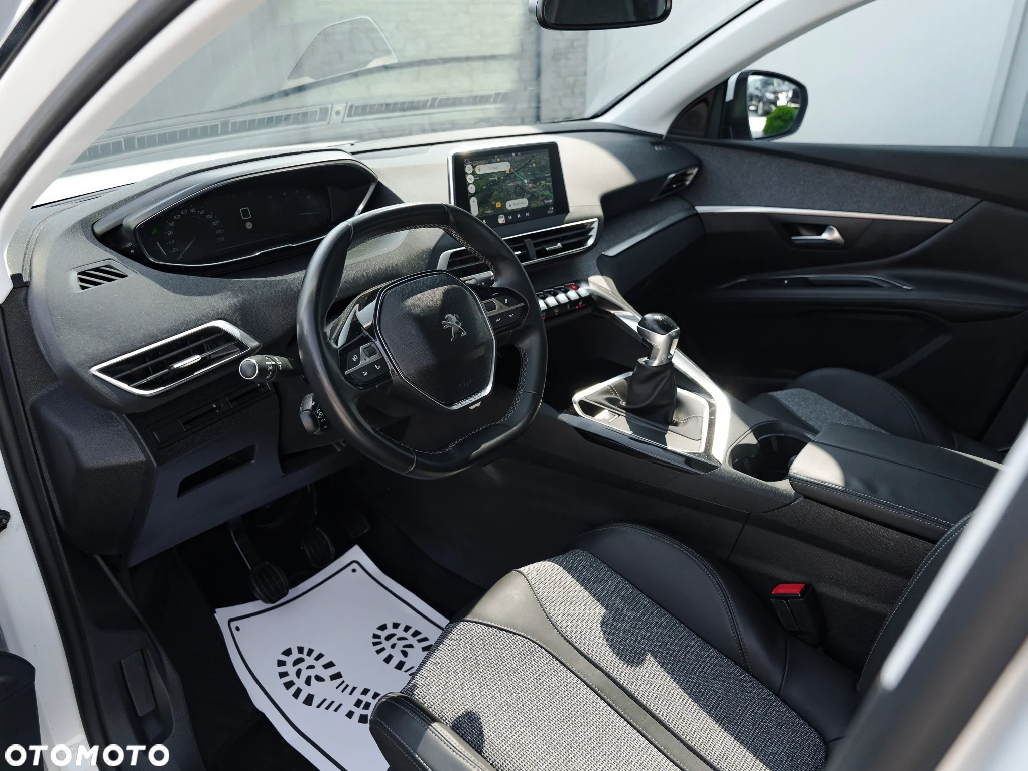 Peugeot 3008 1.5 BlueHDi Allure Pack S&S - 16