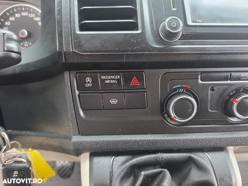 Volkswagen Transporter - 22