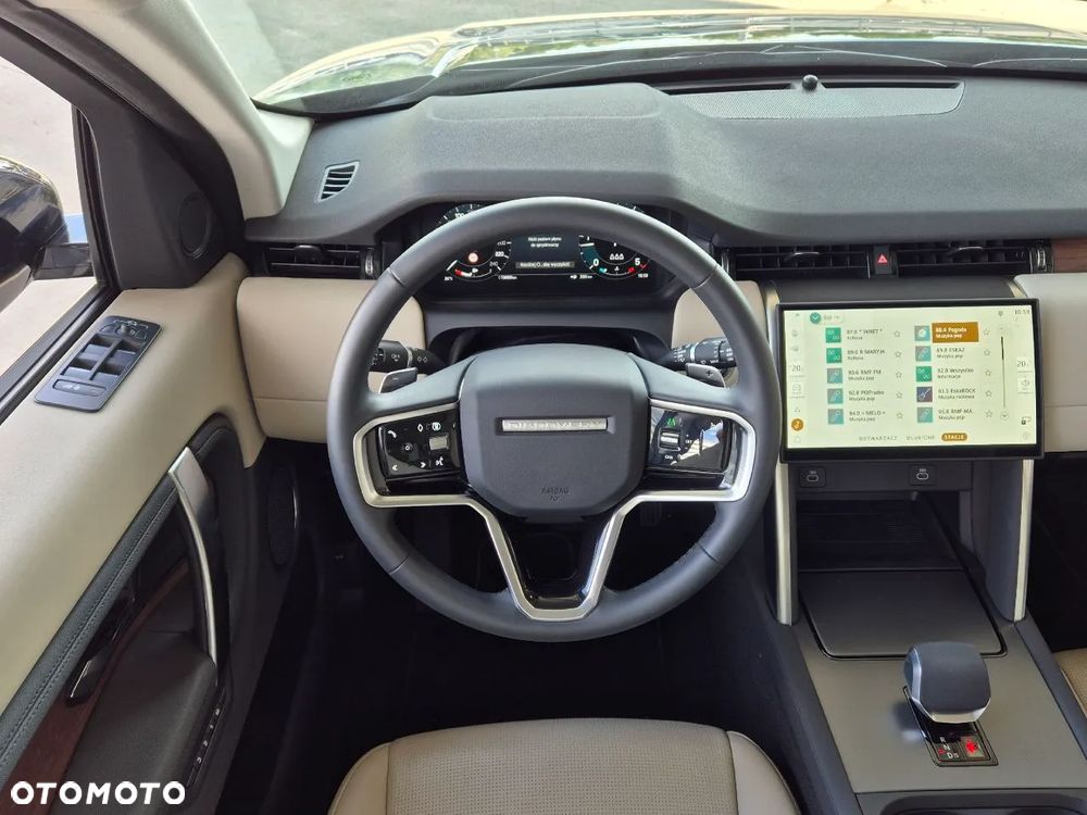 Land Rover Discovery Sport D200 - 13