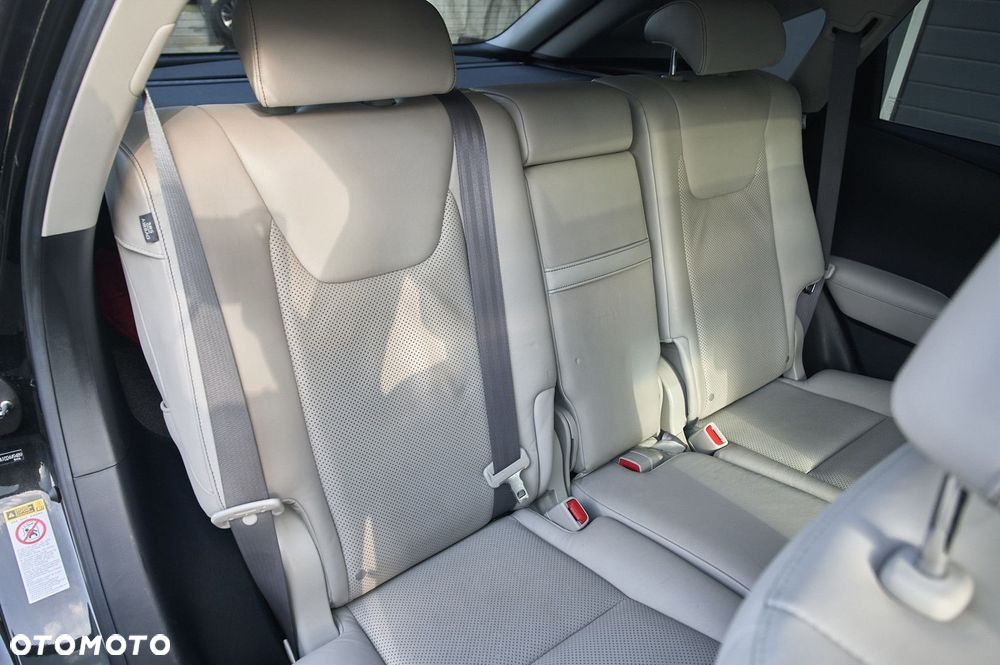 Lexus RX - 15