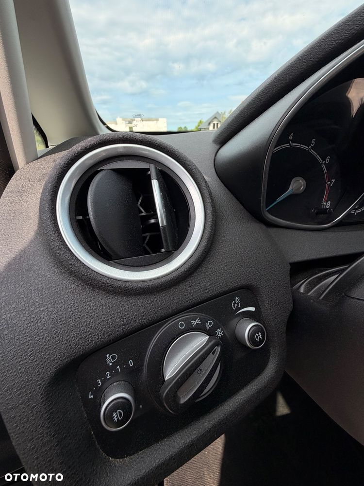 Ford Fiesta - 16