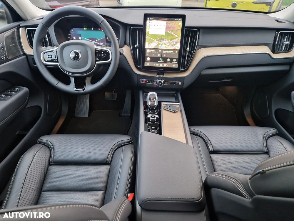 Volvo XC 60 T8 AWD AT PHEV Ultra Bright - 10