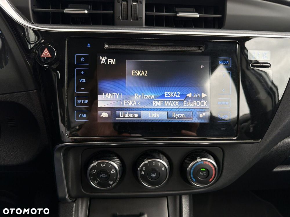 Toyota Corolla 1.6 Comfort - 18