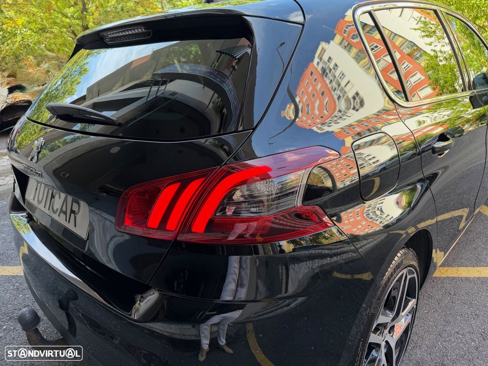 Peugeot 308 1.5 BlueHDi Style EAT8 - 27