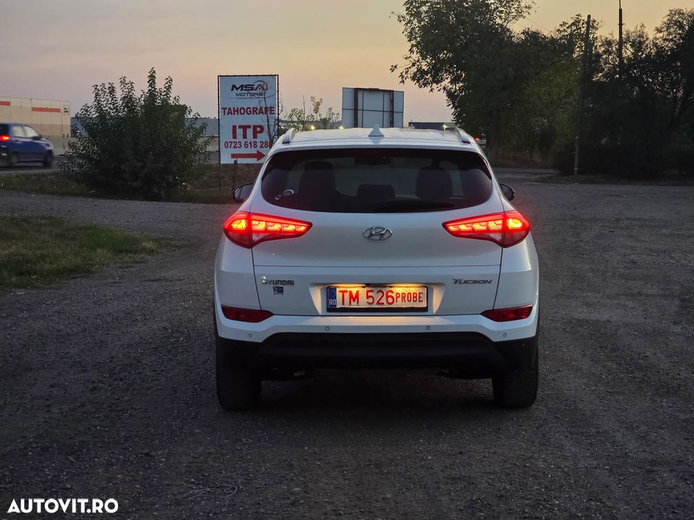 Hyundai Tucson 1.6 GDI 2WD Premium - 11