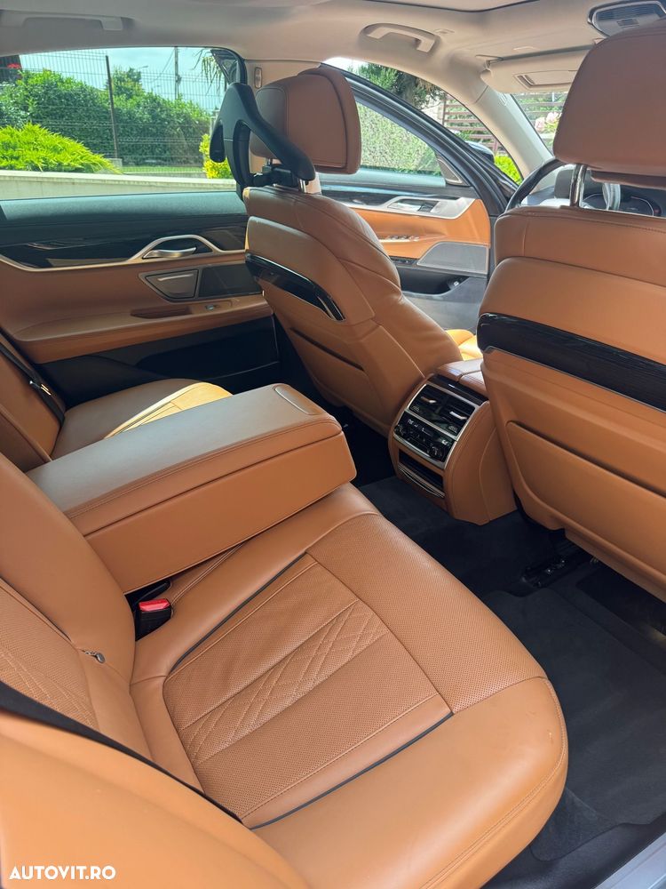 BMW Seria 7 740d xDrive - 15