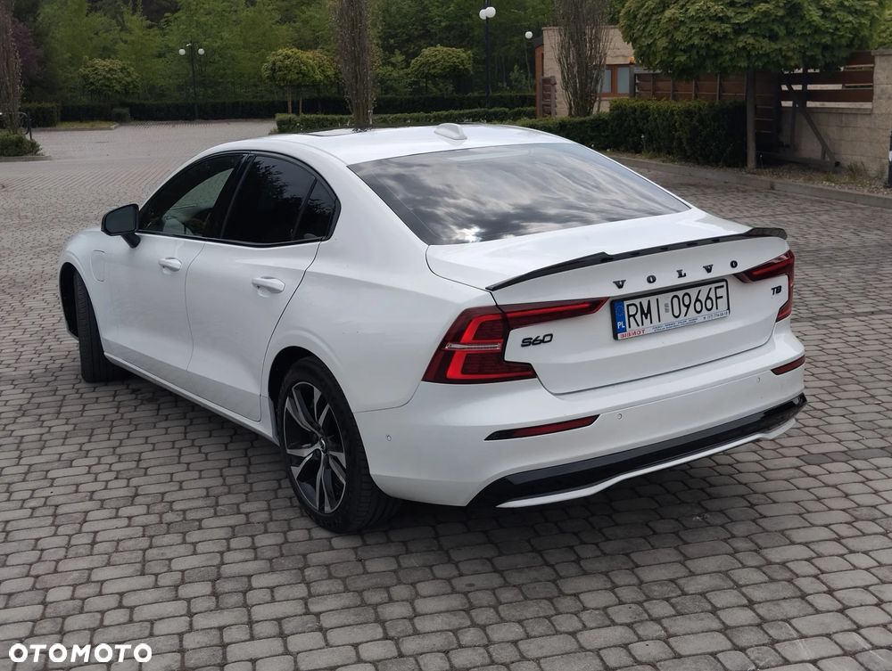 Volvo S60 T8 Recharge AWD Plus Dark - 11