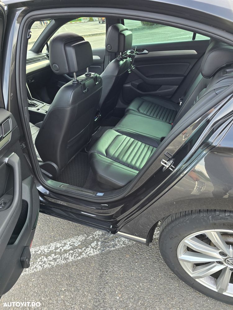 Volkswagen Passat - 10