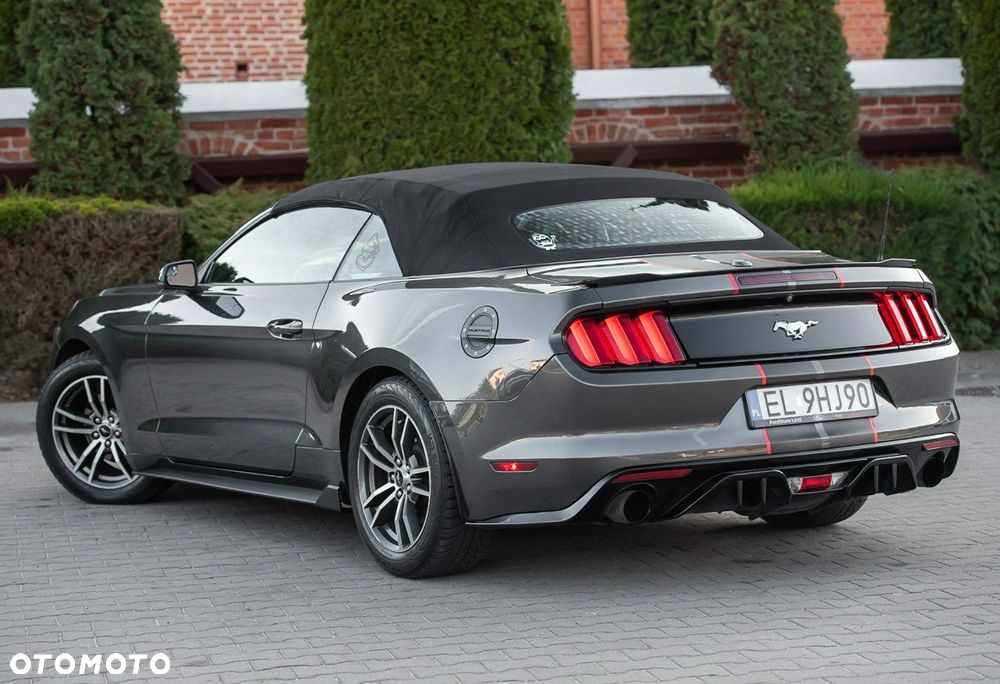 Ford Mustang Cabrio 2.3 Eco Boost - 10