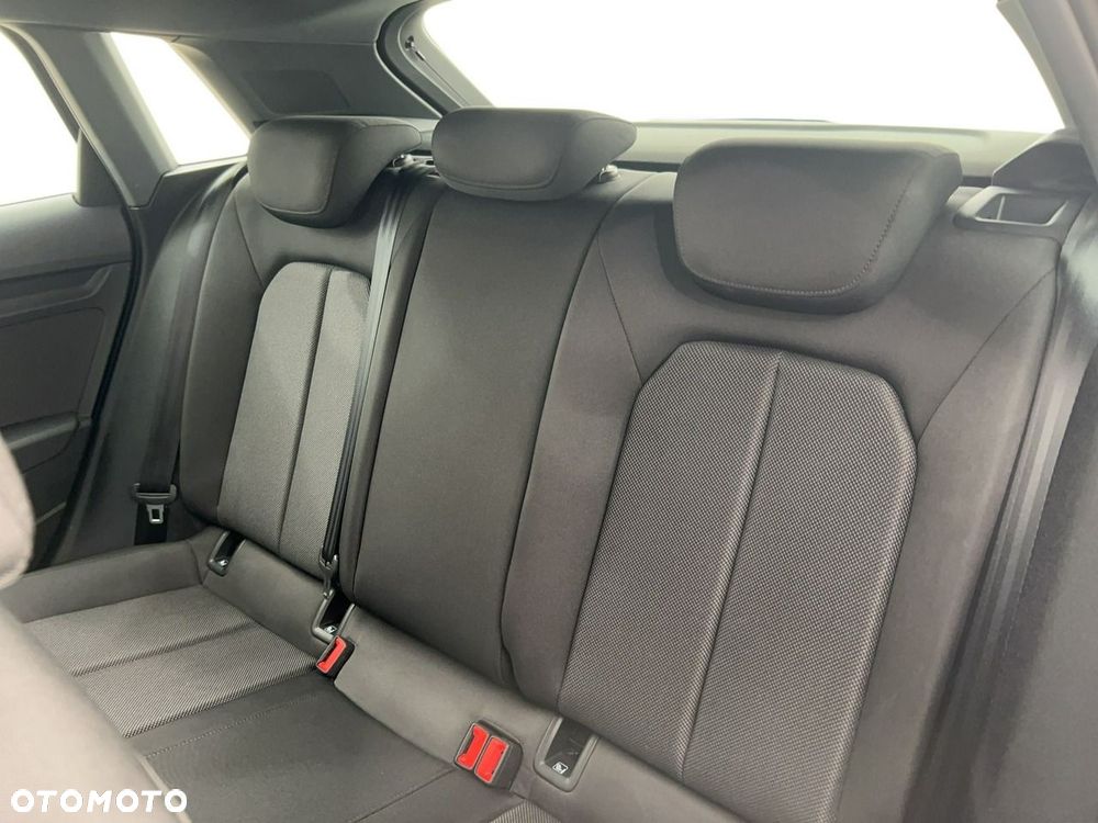 Audi A3 Sportback 30 TDI S tronic - 12